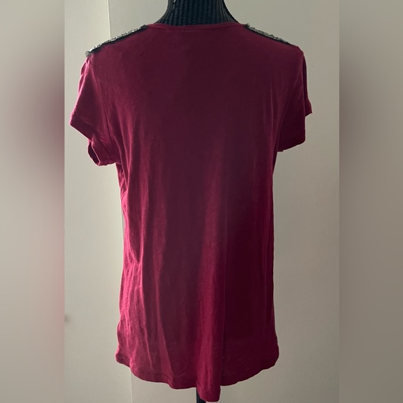 Nevada Red Studded Shoulder Top Size Large - Picture 4 of 9